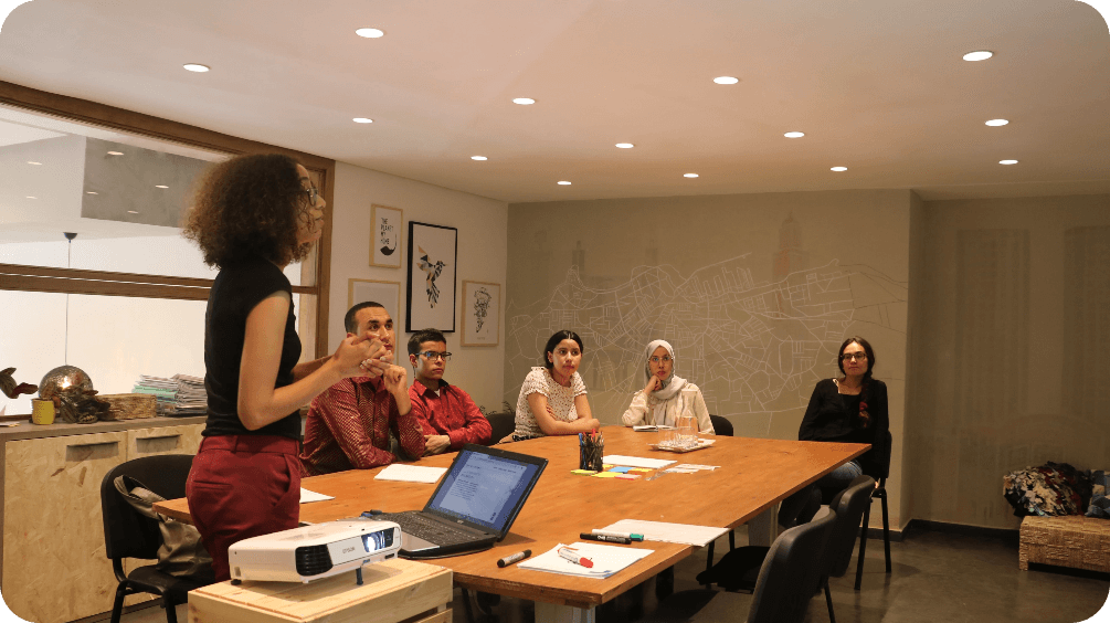 page-staff_top-sp画像